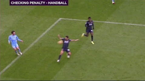 Prosser_15's tweet photo. One given for City
One not given against City
Wtf goes on in the VAR room? https://t.co/ri99iUcr2h