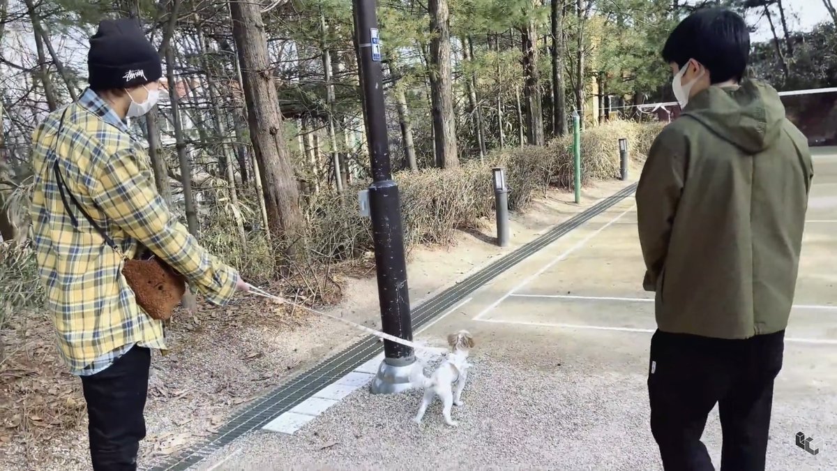 CHANYEOL AND KYUNGSOO WALKED ZZAR TOGETHER VLOG!!!! 😭