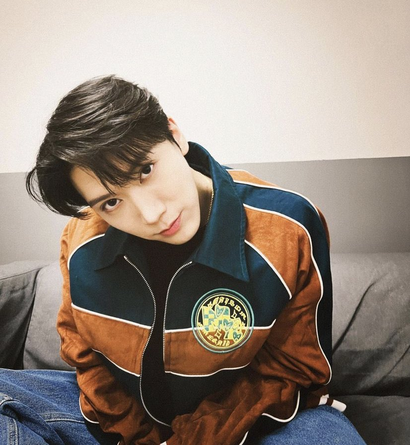 ten as cat 🐱 tweet media