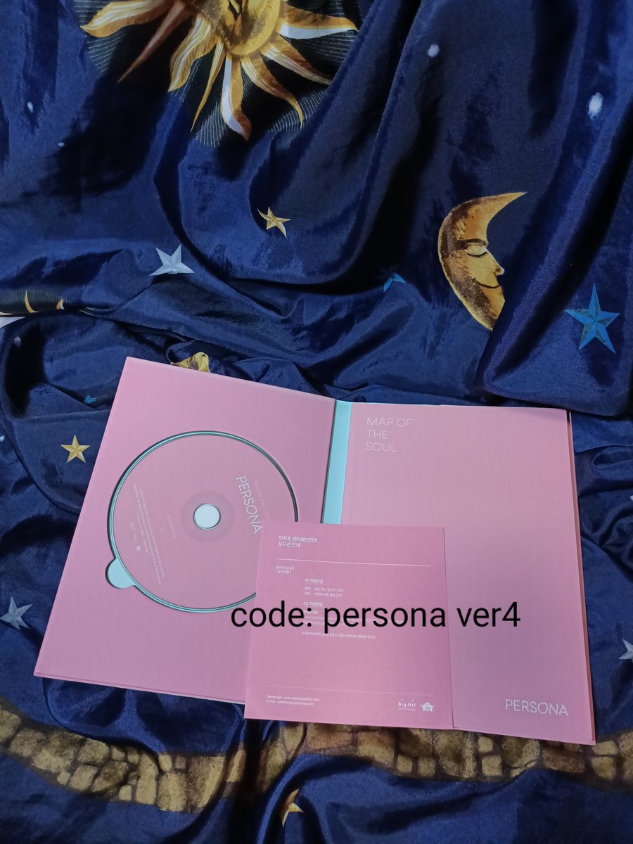 UNKSHOPS's tweet photo. MOTS PERSONA VER 3
- both 9.5/10 condi
MOTS PERSONA VER 4
- 8/10 condi (slightly faded on the upper part of the ob) https://t.co/S6i3IeS8gF