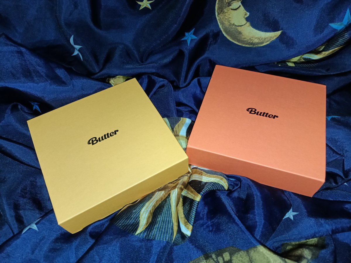 UNKSHOPS's tweet photo. BUTTER CD &amp; SLA WITH JIN PC
-9.5/10 condi https://t.co/wzikWz2DZ5