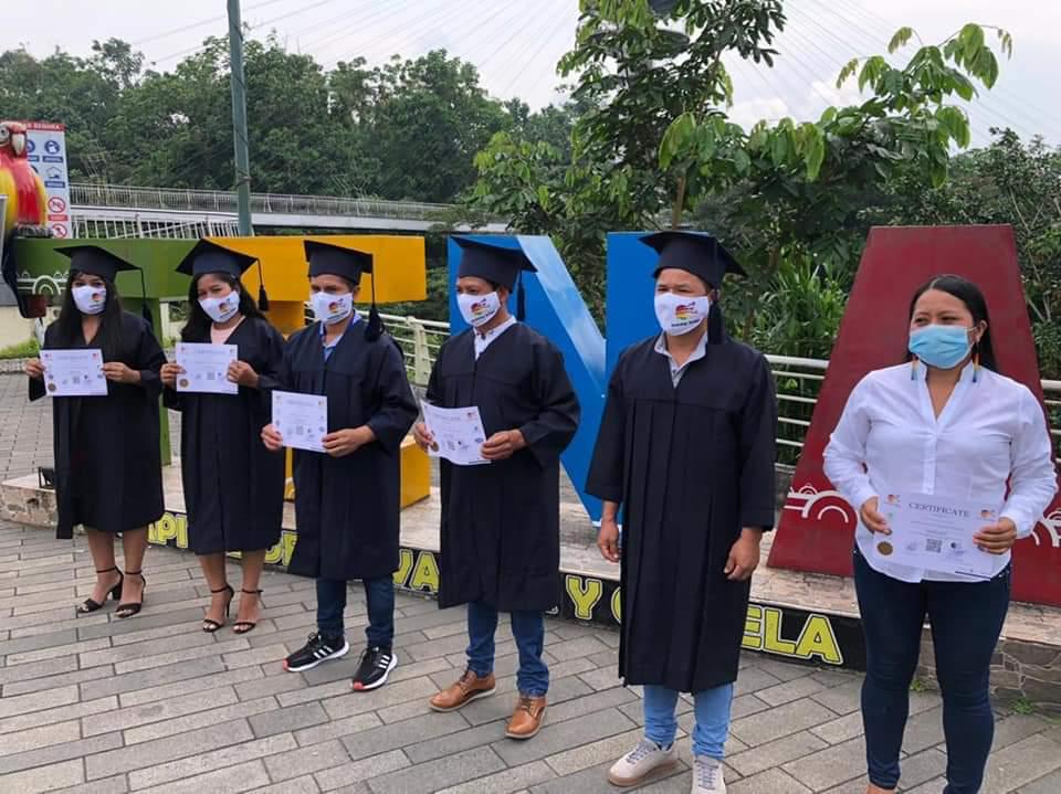 TurismoComuniEc's tweet image. 80 jóvenes Pueblos y Nacionalidades del Ecuador en Loreto, Puyo, Tena, Puerto Napo, Cotacachi y Otavalo incorporaron del curso de inglés.

Si tú también quieres capacitarte en inglés y otras áreas del turismo y el emprendimiento síguenos y comparte ...
#TurismoComunitarioEc