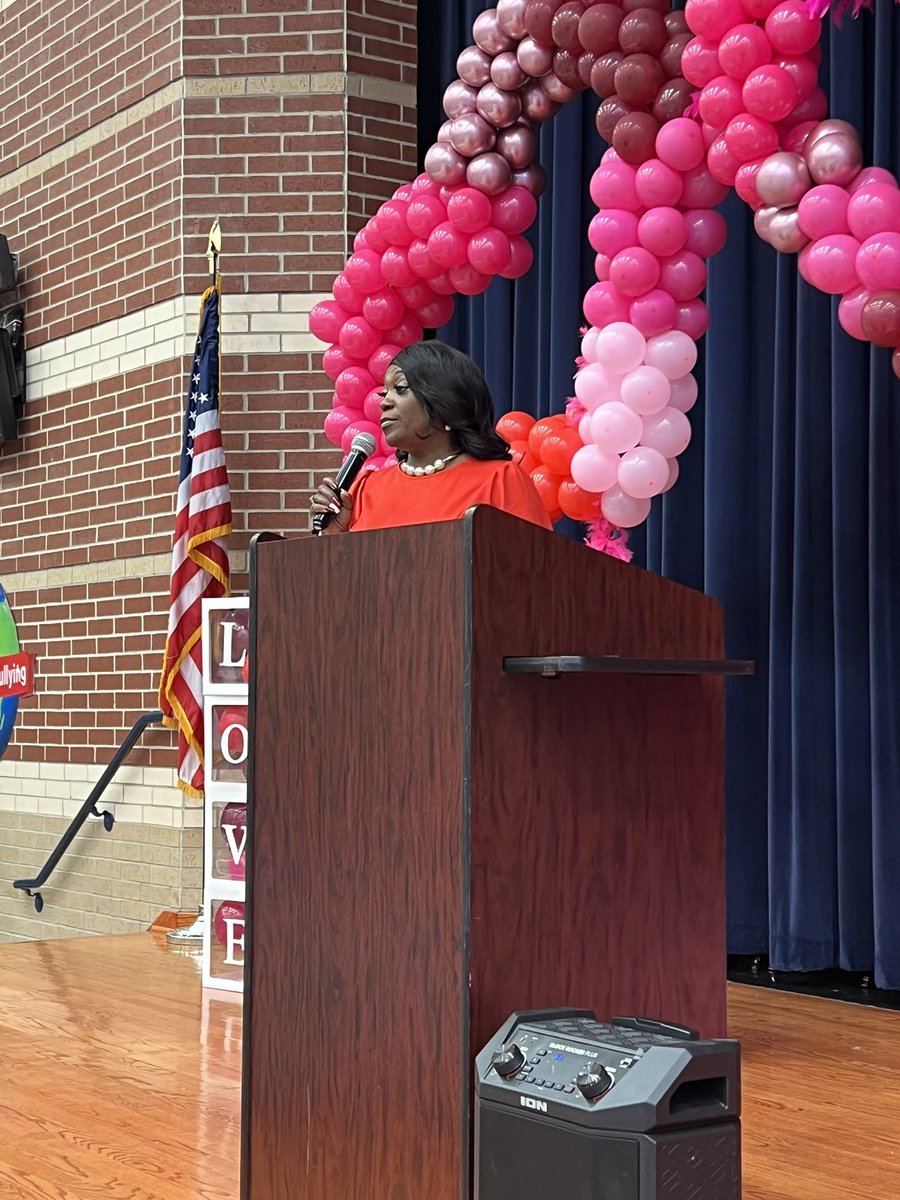 💕💕 The Love Soirée💕💕 Today’s sessions: Make Your Vision Plan, The Me I See, Female Empowerment, Positive Relationships,  Healthy Bodies