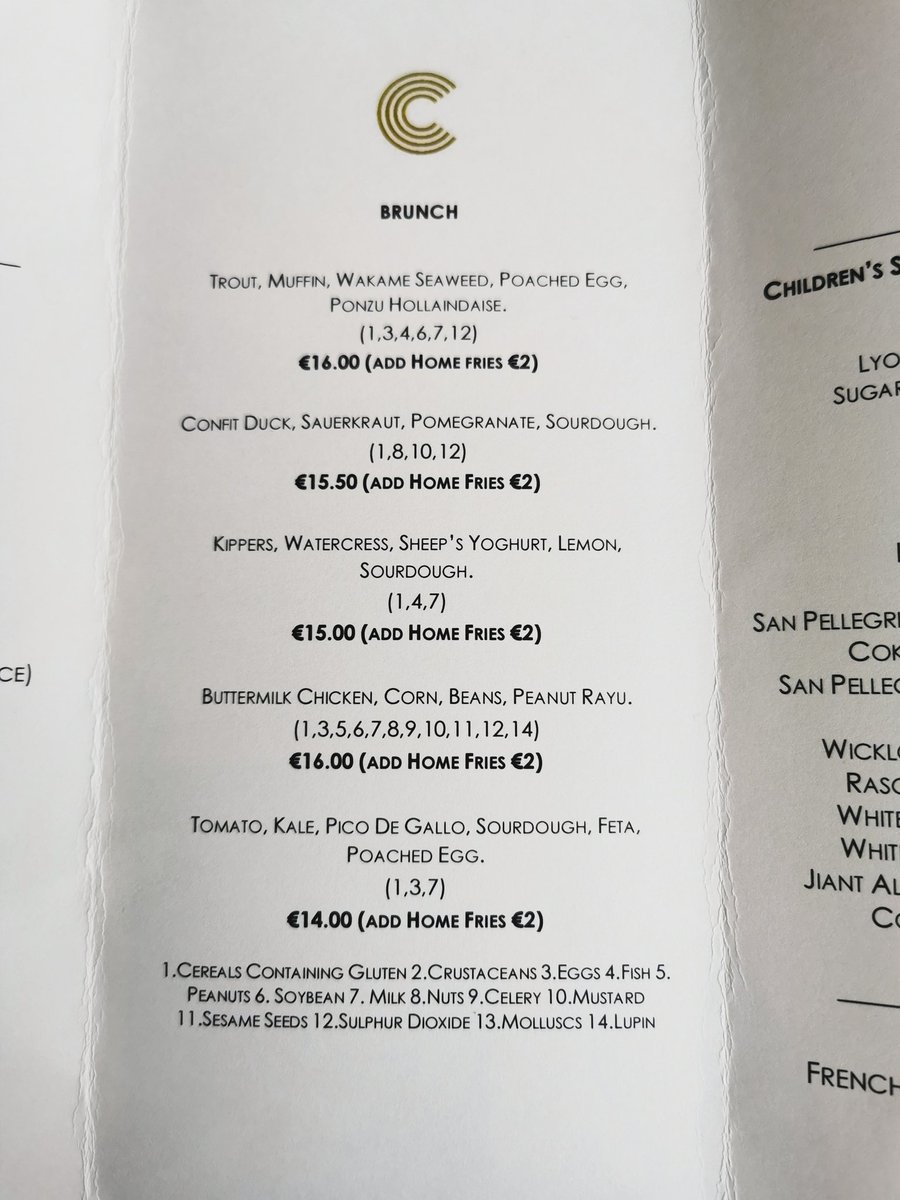 Didn't think wakame would work in a hollandaise on bap situation but fair play to <a href="/Chefdarryl_h/">Darryl Haynes</a> he pulls it out perfectly. I've said it before and I'll say it again but with a menu changing ever 4 to 6 weeks, <a href="/CircaDublin/">Circa_Dublin</a> bring some of the most exciting (&amp; cheap) brunch in town.