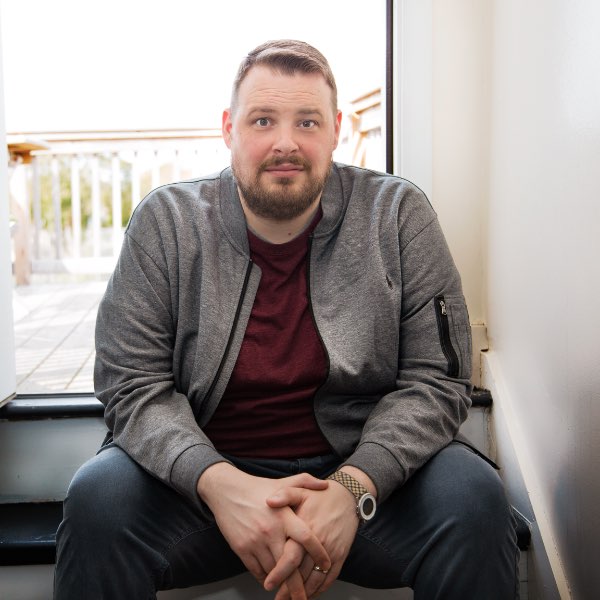 ComedyWorksUSA's tweet photo. GET OUT AND LAUGH!   Ray Harrington is here for just one more show TONIGHT at 8:00pm.  This guy is a riot and every show is memorable.  Be here!  Tickets: https://t.co/kgm0TrytEo https://t.co/EMFWNXdPmD