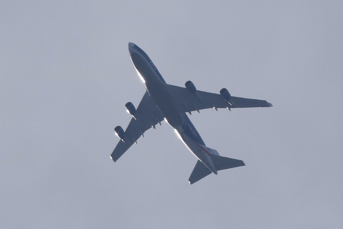 Calizona747's tweet image. Beautiful #CargoLogicAir  G-CLBA #747 has just flown over my house. Just love a jumbo 😍