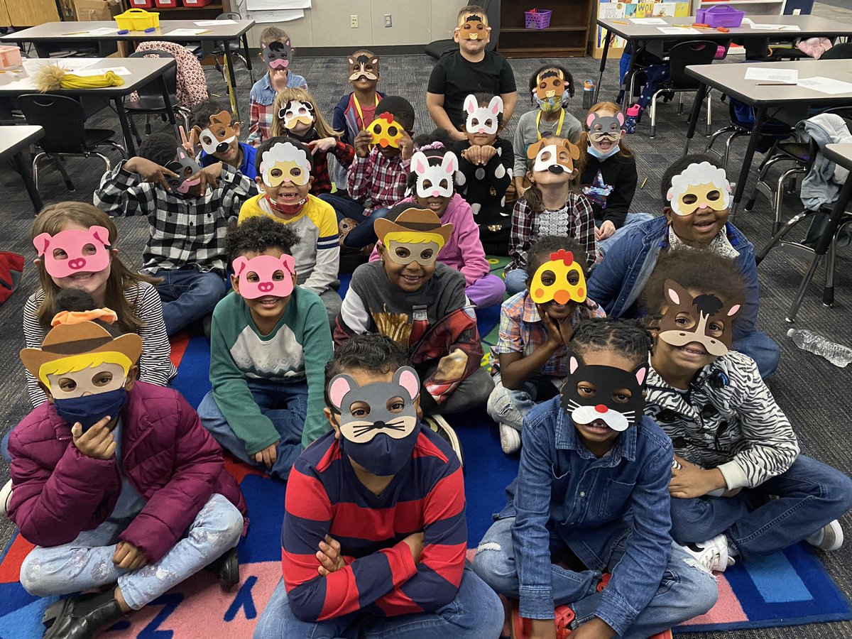 EvaPCFISD's tweet photo. โGo Texan Dayโ was a huge success! Iโve never seen my kidโs so amped up!! ๐ค ๐ค ๐ค
@HancockCFISD #HappeningAtHancock #CFISDSprit #CFISDHancock #GoTexanDay https://t.co/yLLsAI1Kot