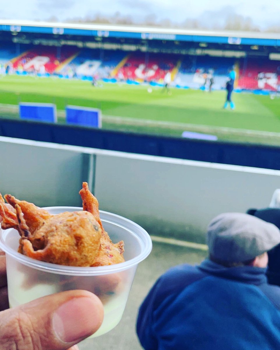 Only at <a href="/Rovers/">Blackburn Rovers</a>  brilliant atmosphere, brilliant food, brilliant result #rovers #BRFC @TheCateringCo1