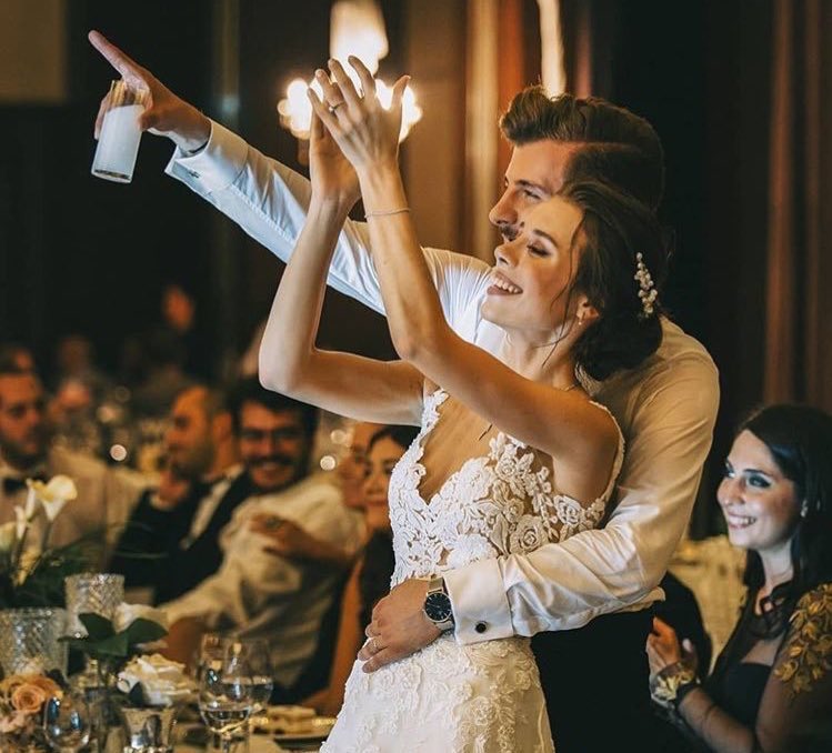 "Seninle şöyle.."🤍