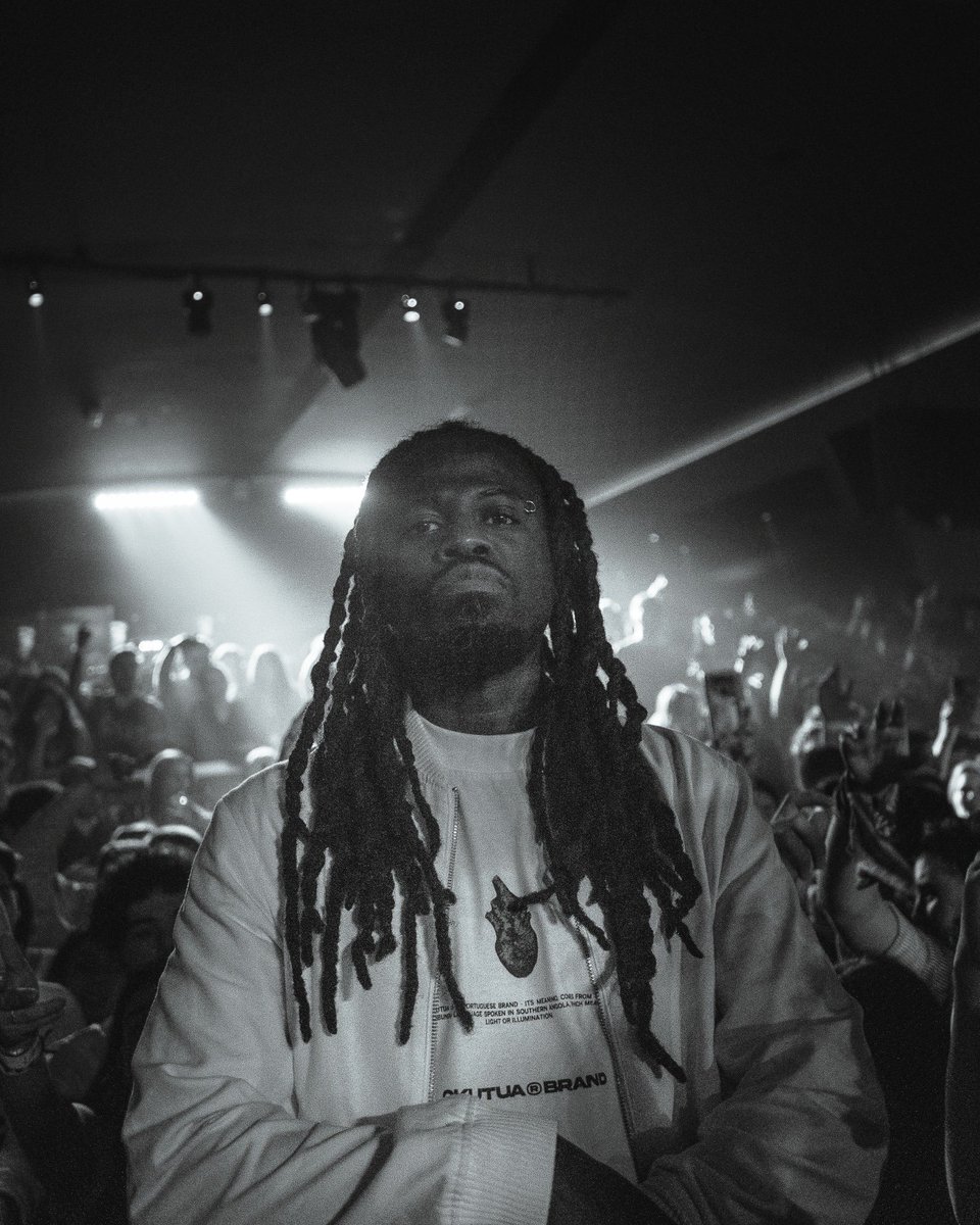 Prodigiosn's tweet photo. KING2DA! https://t.co/Ezbe2W7Lh0