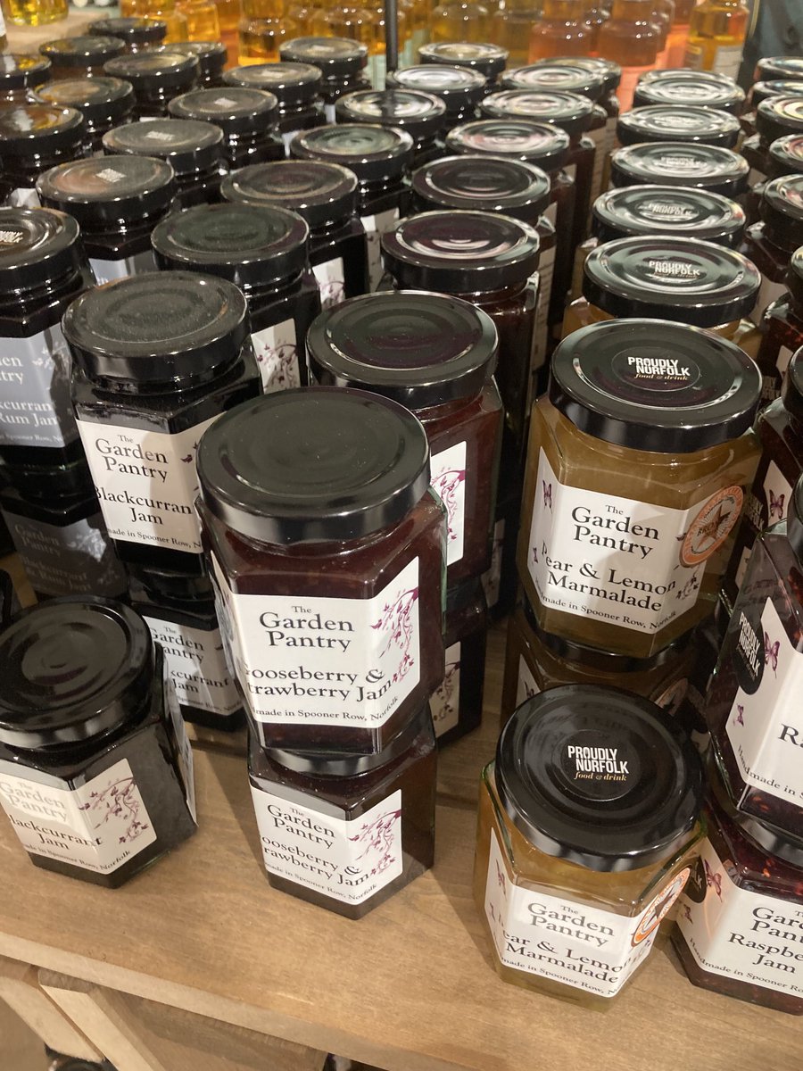 Good to see a thriving #SpoonerRow  business ⁦<a href="/TheGardenPantry/">The Garden Pantry</a>⁩ stocked  ⁦<a href="/JarroldNorwich/">Jarrolds</a>⁩ #GoodTaste