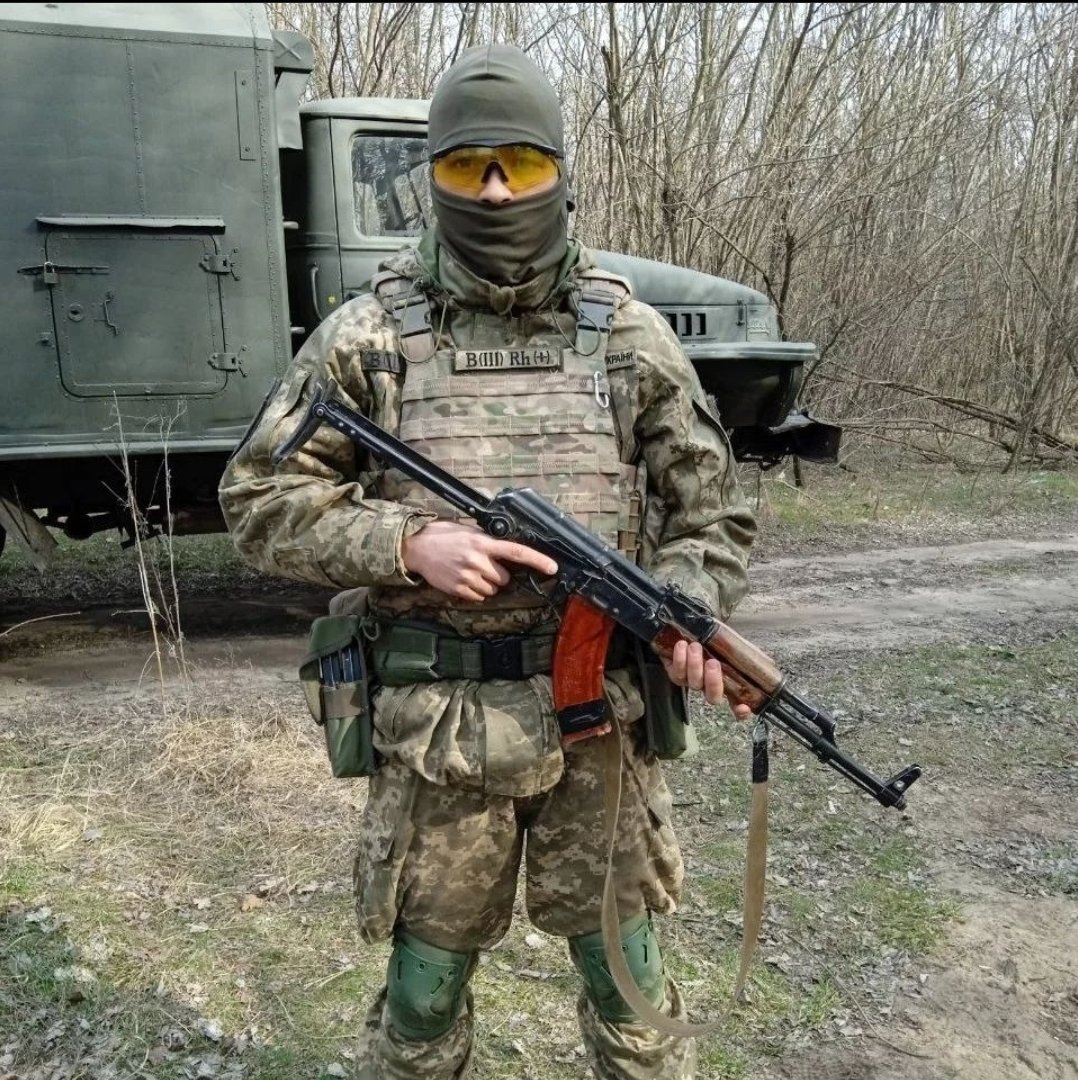 franakviacorka's tweet photo. Belarusians are joining the defense of Ukraine. They stand in solidarity with our neighbors. https://t.co/ynea03PYOg