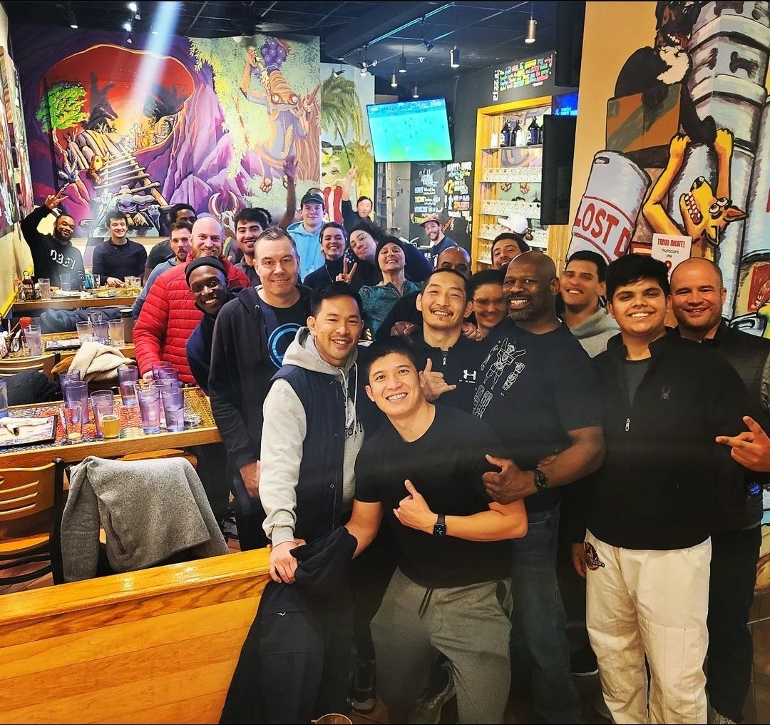 LostDogSouth's tweet photo. Our friends from @pentagonmma chose Lost Dog Cafe to have their goodbye party!! Thanks for your support and we had alot of fun!! We wish your team mate the best of luck!! https://t.co/UAhJbGjz1O