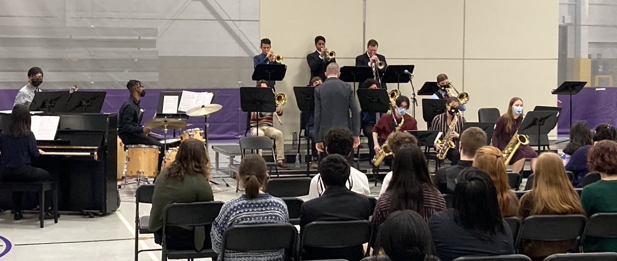 Jazz Band II had an incredible performance this morning at <a href="/RMHSMUSTANGS/">Rolling Meadows HS</a> and <a href="/rmhs_bands/">RMHS Mustang Bands</a>’s Jazz in the Meadows! 🔥🎺🎷