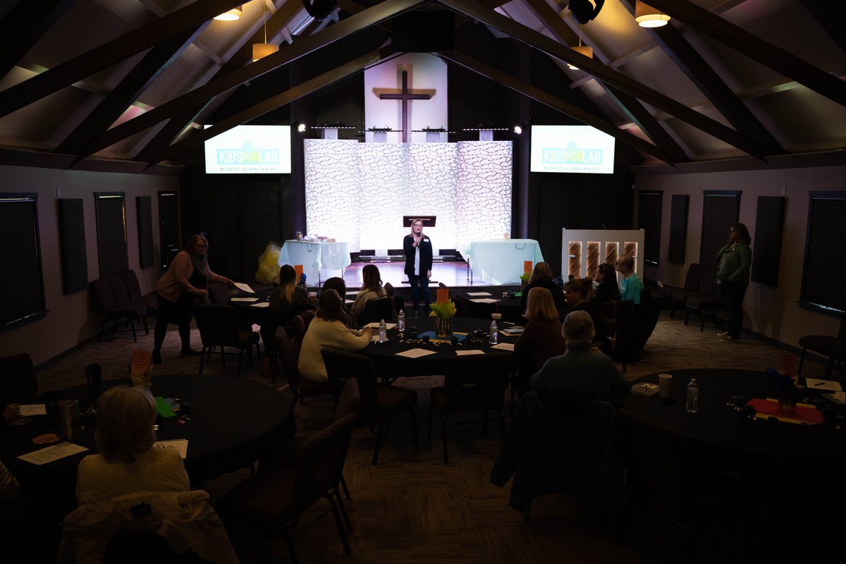 FellowshipKC's tweet photo. Our Kidmin Lab is off! 
It's exciting to see how God is working through His church among lives of children all over the state of Missouri! 
@mobaptists https://t.co/rZJKMfI58v