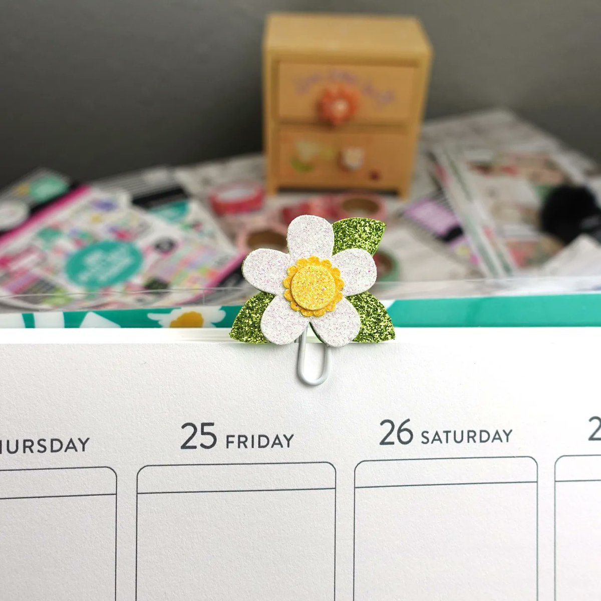 Don't miss out on these cute springtime new releases!Pick your color bow for the duck and turtle! You get to choose if your watering can has a flower!I'm all about making something just the way you like it!Link for 15% off! 
etsy.com/shop/RUNWITHCR…
#smallbusiness #custom