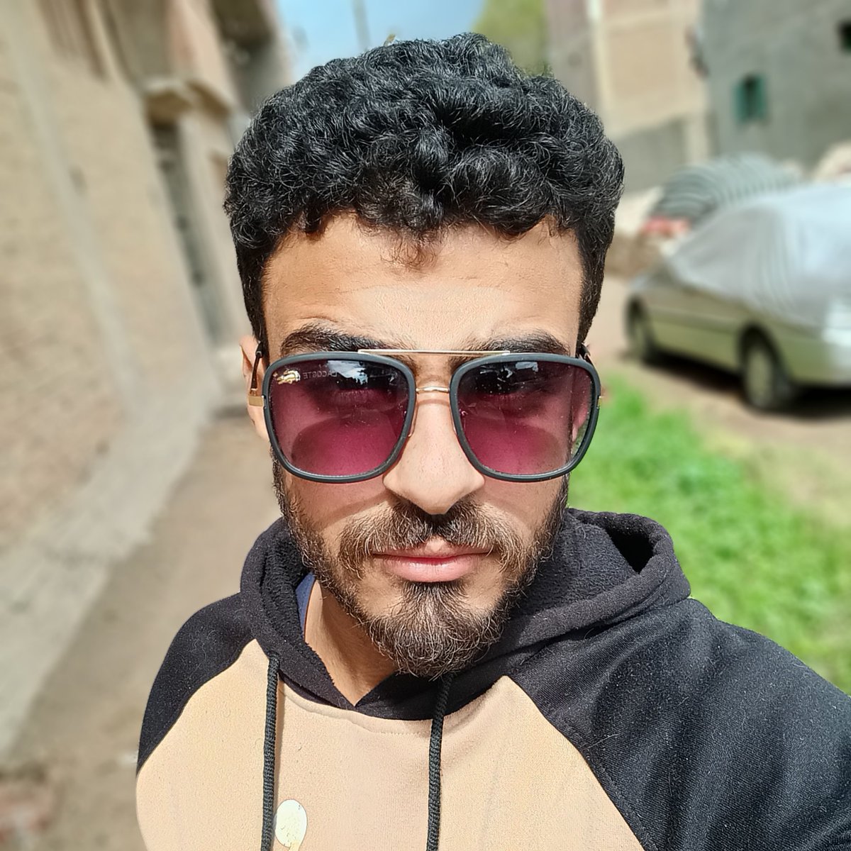 Boody5575's tweet photo. #NewProfilePic
مر بكل هذا وما زال حياً علي الاقل ✌🏽 https://t.co/Uczz1oBJTF