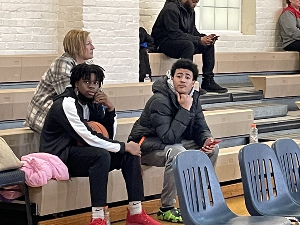 Lyhh76's tweet image. GRC’s Reshaun “From Behind The Line” Hampton &amp;amp; Sam “Bang It Out” Parrish at their siblings game! #SupportiveSiblings @samue1parrish @HamptonReshaun 💪🏀🤞❤️