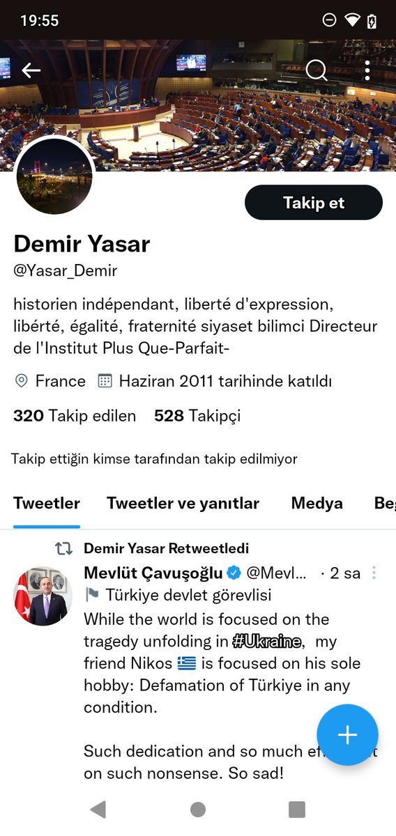 @Yasar_Demir @wojvoda Burada Türklük diyorsun fakat kendin fransadasın. Sen önce ülkeye gel öyle adamlık tasla knk havlama