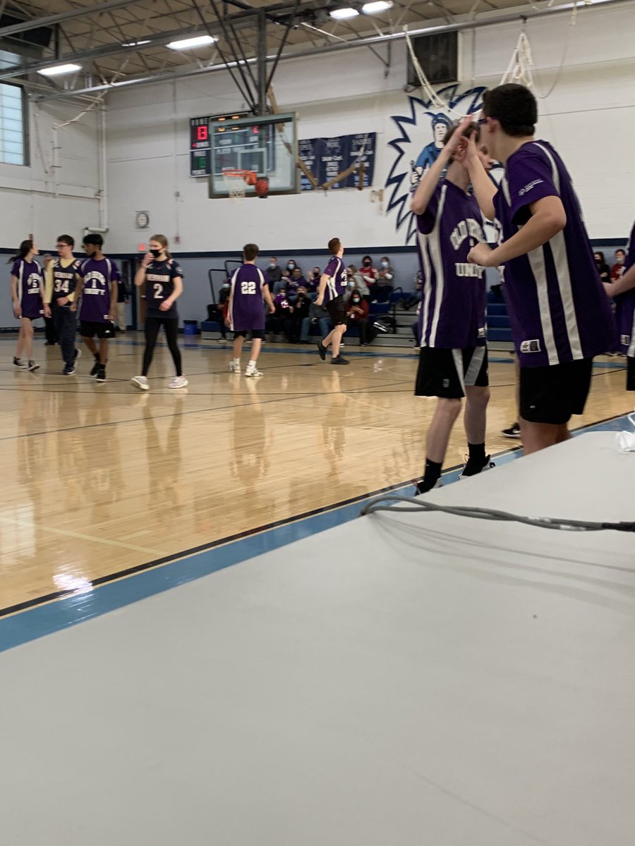 Had a fantastic morning with OBHS Unified at the NJSIAA state preliminaries! These athletes are making Old Bridge proud and really came to play— basketball and a game of Uno in between! Shout out to awesome coaches <a href="/MsCinOB/">Ms. C</a> and @nc_ob_! @OBSupCittadino <a href="/DiMino_AD/">Dan DiMino</a> <a href="/SONewJersey/">Special Olympics NJ</a>