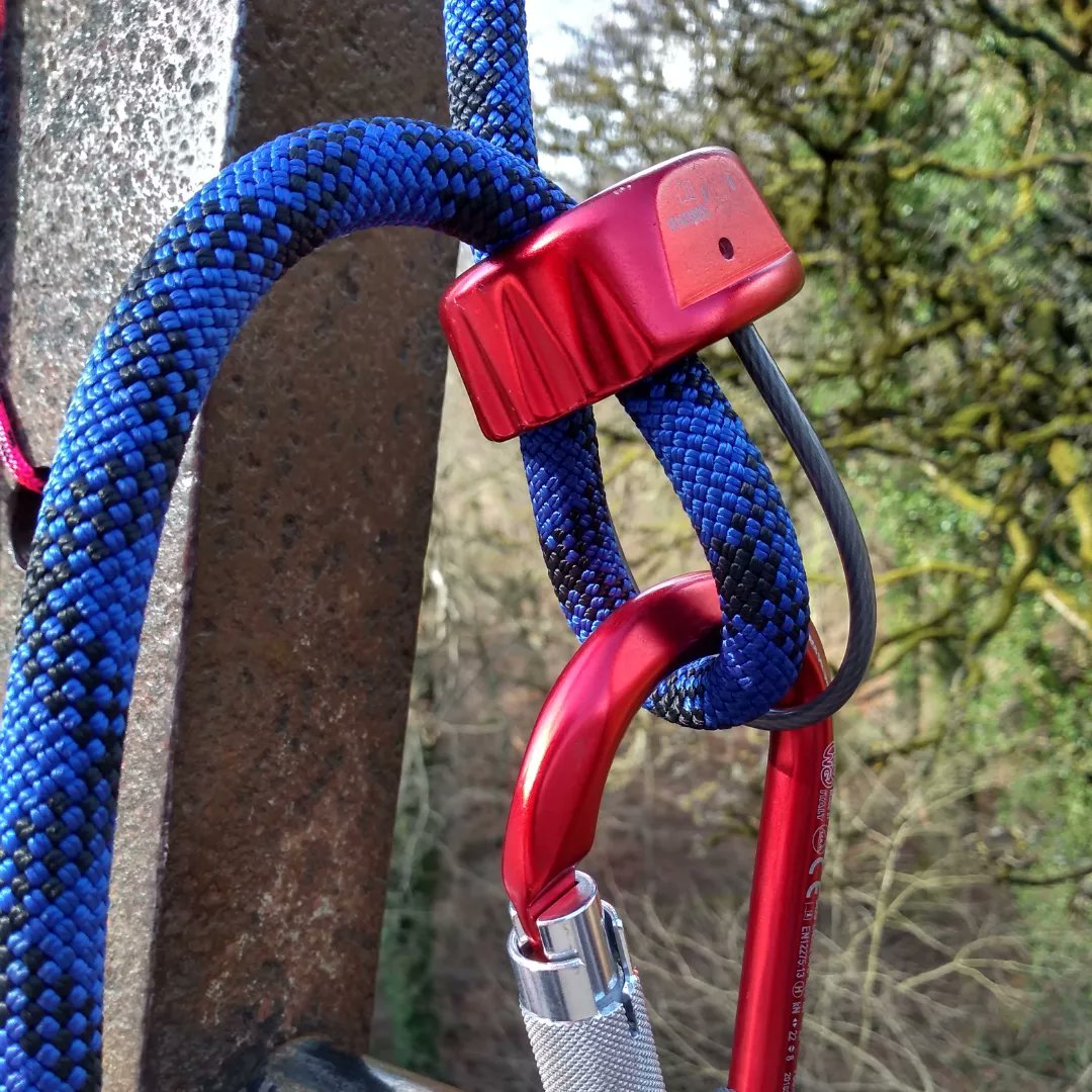 Having a family adventure and making memories today were this fun loving bunch, great company and a fab afternoon in the spring sun.
It was so nice, all the shiny new kit came out to play 😂

💯 adventures guaranteed ⭐⭐⭐⭐⭐
abseilingderbyshire.co.uk

#monsaltrailabseil