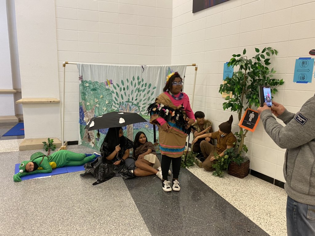 Super excited to be <a href="/IDODI/">Destination Imagination</a> with my <a href="/EppsIslandKISD/">Epps Island</a> babies, this AM! They are excited and confident! Thank you <a href="/kristinbuffing1/">Kristin Buffington</a> for your dedication to the team! <a href="/KleinISD/">Klein ISD</a> ❤️🐯🖤
