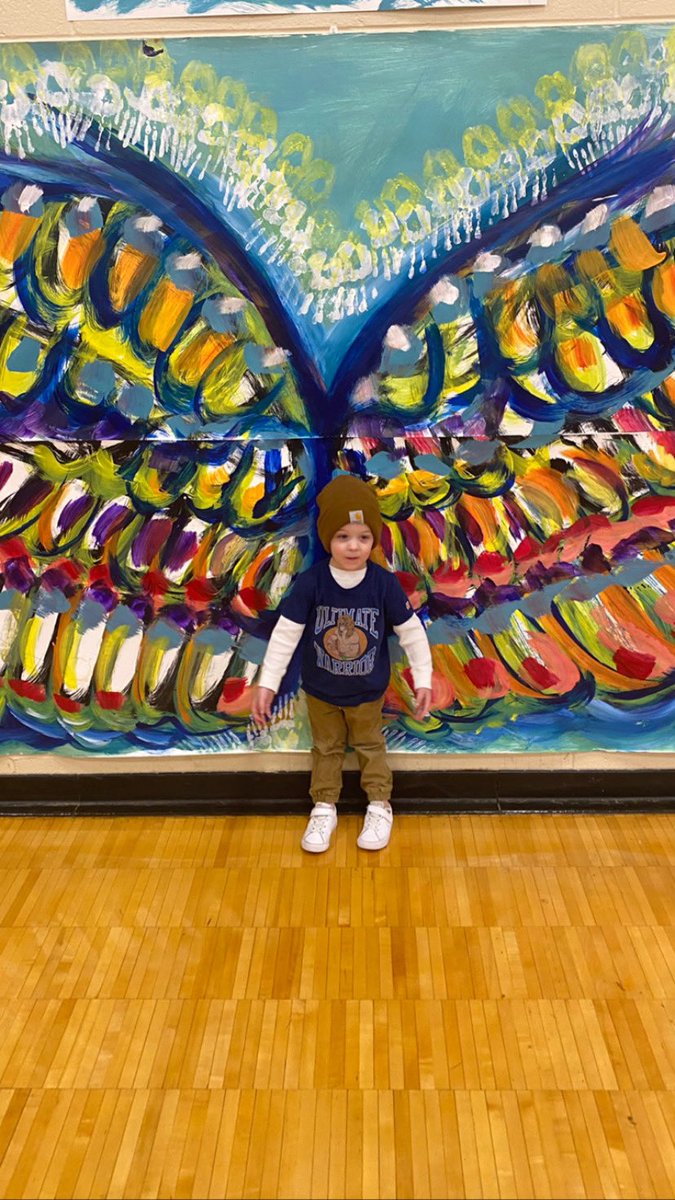 CoachBriBills's tweet photo. This @SycamoreSchools art show! Bravo to all the artists and teachers❤️🎨 https://t.co/PWHrP3h7AY