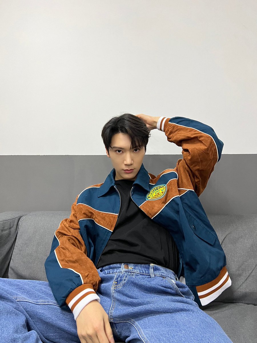tensalad's tweet photo. @TENzenter HAPPY BIRTHDAY TENLEE
#HAPPYTENDAY
#OURLOVELYTENDAY
#李永钦0227生日快乐
#가장완벽한숫자_텐_생일축하해 https://t.co/vNTCId8pj3