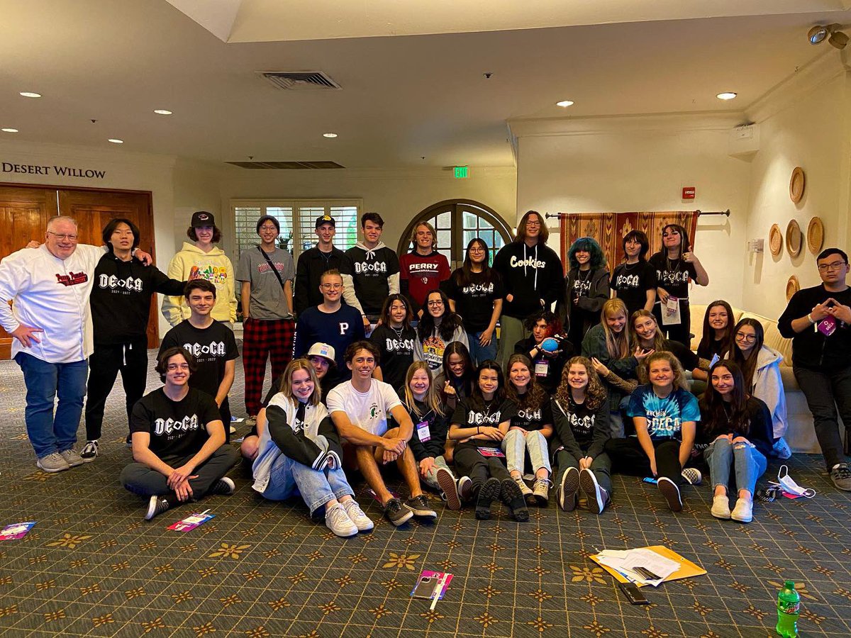 PerryDECA's tweet image. Day 1 of #azscdc2022 completed! DECA gamenight was a new event we would never forget. @arizonadeca #maximizeyourmomentum #maxmomentum