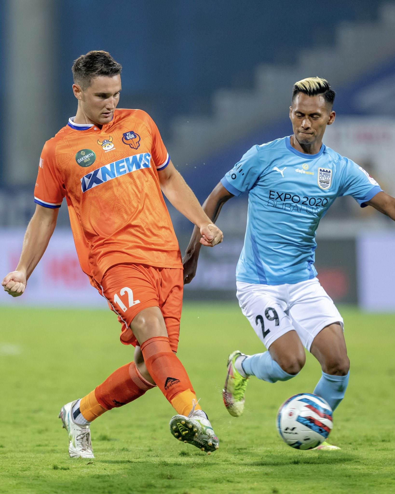 MCFC 2-0 FCG: Goals from Mehtab and Mauricio helps Mumbai City do the double over FC Goa, keeps them in contention for the playoffs