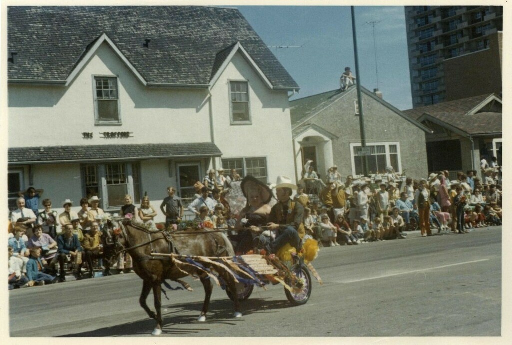 From the Calgary Stampede Archives - 2008
#calgarystampede #stampedeag #miniaturehorseshow #miniaturehorses instagr.am/p/Cacrc3TBUe2/