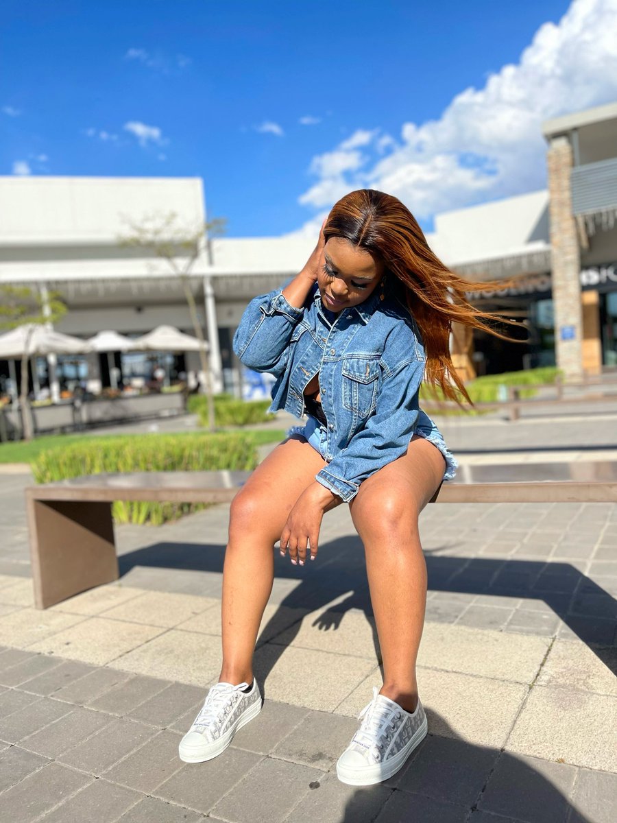 Mcloopz_'s tweet photo. Never that ..🤚🏽 https://t.co/LK7F27GQfH