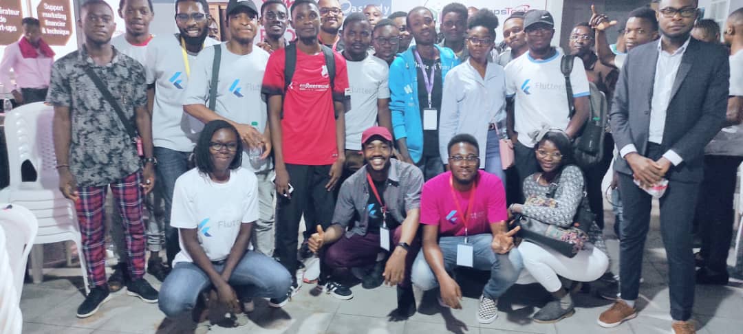 fluttercm's tweet image. Successful first day of #flutterfestivals Cameroon... we took advantage of the knowledge of all our brilliant speakers. See you tomorrow for the rest of the adventure 👌💙
#Flutter
#CaParleDev