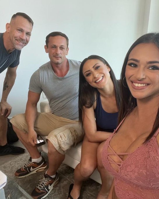 Today we are all going to have a swinging good time shooting for @TeamSkeet 💋🖤 @filthyrichxxx @Cassie_Ibiza<a href="/tag/armaniarmy"class="tags"><span>#armaniarmy</span></a>
