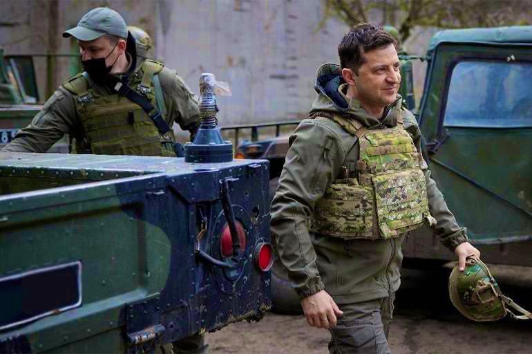 PramodIndore09's tweet photo. “When you attack us, You will see our faces, not our backs”
~ Ukraine president ✊❤️
#President Zelensky 
#IStandWithUkraine 
#StopPutinStopWar https://t.co/ZwfWL8Tu1d