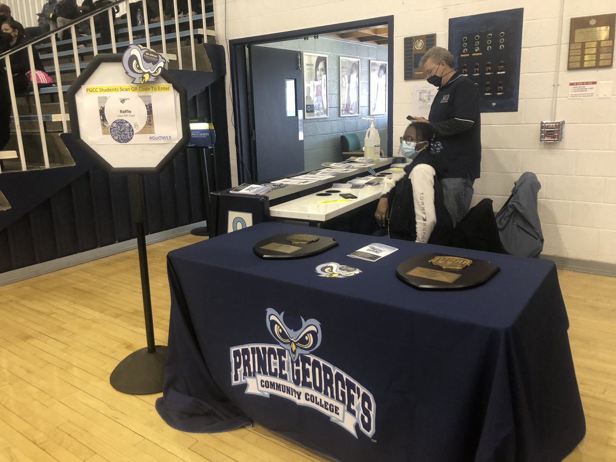 It’s halftime and the lady Owls are in the lead. Come on out to cheer on PGCC men’s basketball team at 3 pm at the Novak Field House on campus today.