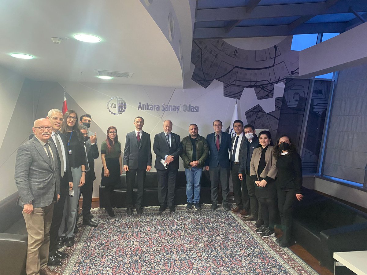 MUNTEAM_'s tweet photo. Ulusal NTE projemiz üzerine karşılıklı fikir alışverişi yapmak üzere @TCSanayi ve @MTAGenelMd temsilcilerimiz ile birlikte @ASOResmiAdres i ziyaret ettik. Sn. Başkanımız @NOzdebir başta olmak üzere ufuk açıcı ve samimi sohbetleri için teşekkür ediyoruz. #MilliTeknolojiHamlesi 🇹🇷 https://t.co/jFGB1yExJO