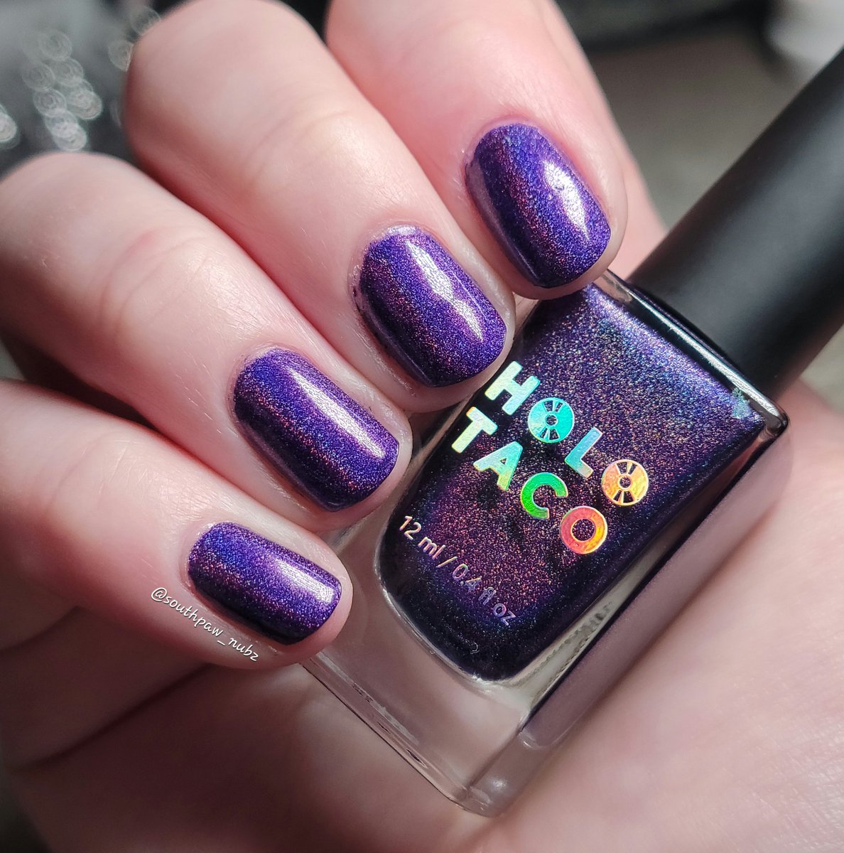 SouthPaw_Nubz's tweet photo. Purple Slushie | @holotaco | @simplynailogical 

Honestly my absolute favorite purple in my entire collection 💜 

#holotaco #holotacolinearholotaco #holotacopurpleslushie #purplenails #nailpolish #nailpolishaddict #nailpolishswatch #naturalnails https://t.co/SswIkENU8c