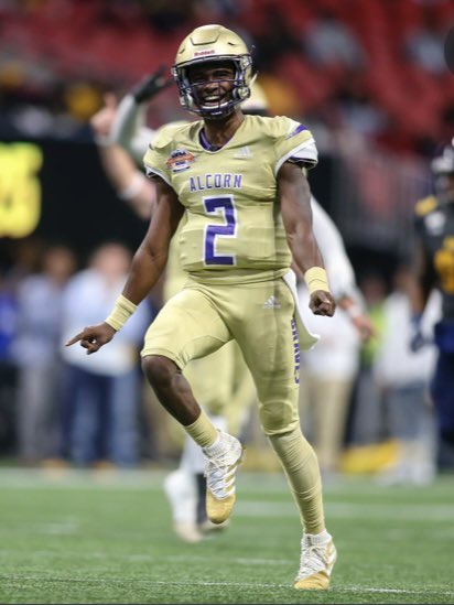 After a great conversation with <a href="/CoachBusz/">Ryan Busz</a> I’m blessed to receive my 3rd D1 offer and my 2nd hbcu from  Alcorn state university <a href="/AlcornStateFB/">Alcorn  Football</a> <a href="/bangulo/">Berta Portuondo Angulo</a> <a href="/CoachMohns/">Jason Mohns 🔱 🏈</a>