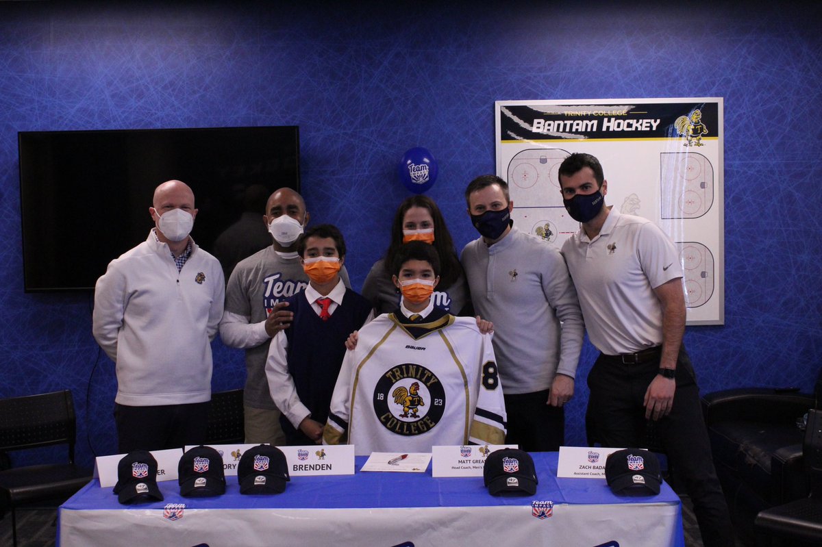 TCBantamsHockey's tweet photo. Brenden has officially signed with the Bantams.  Thank you to Brenden and his family, as well as @GoTeamIMPACT for this opportunity.  We are grateful. #Rollbants https://t.co/WkklYxIgVy