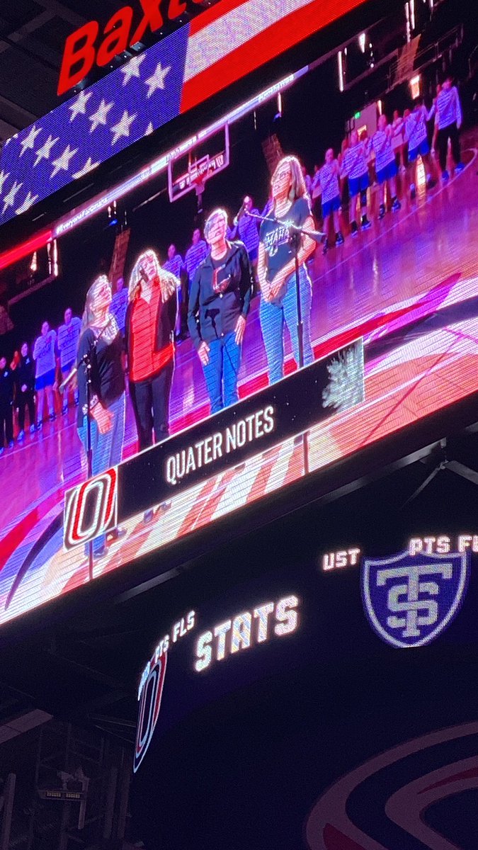 MSHSactivities's tweet image. Amazing job by our dynamic staff sister duo of Mary Kay Desjardins and Julia Gilreath performing the National Anthem with the Quarter Notes at the final home UNO Women’s Basketball game! #SoTalented 🎶