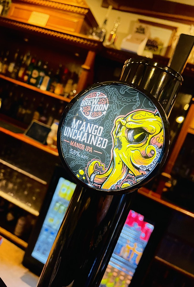 AndyJohn_88's tweet photo. Seeing this bad boy on tap makes me smile on the inside and the outside☺️🥭⚓️
#brewtoon #mangounchained #CraftBeer #aberdeen #bluelamp https://t.co/XvbBfeakW9