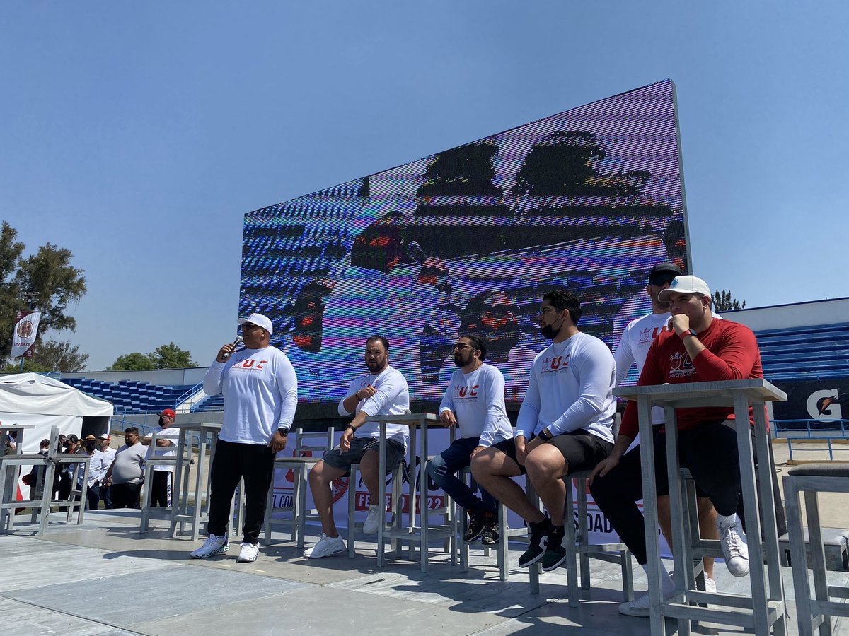 maximoavance's tweet photo. Ya están aquí los #MexicanPros 💪
#Mexicamp https://t.co/RmeB24amYW