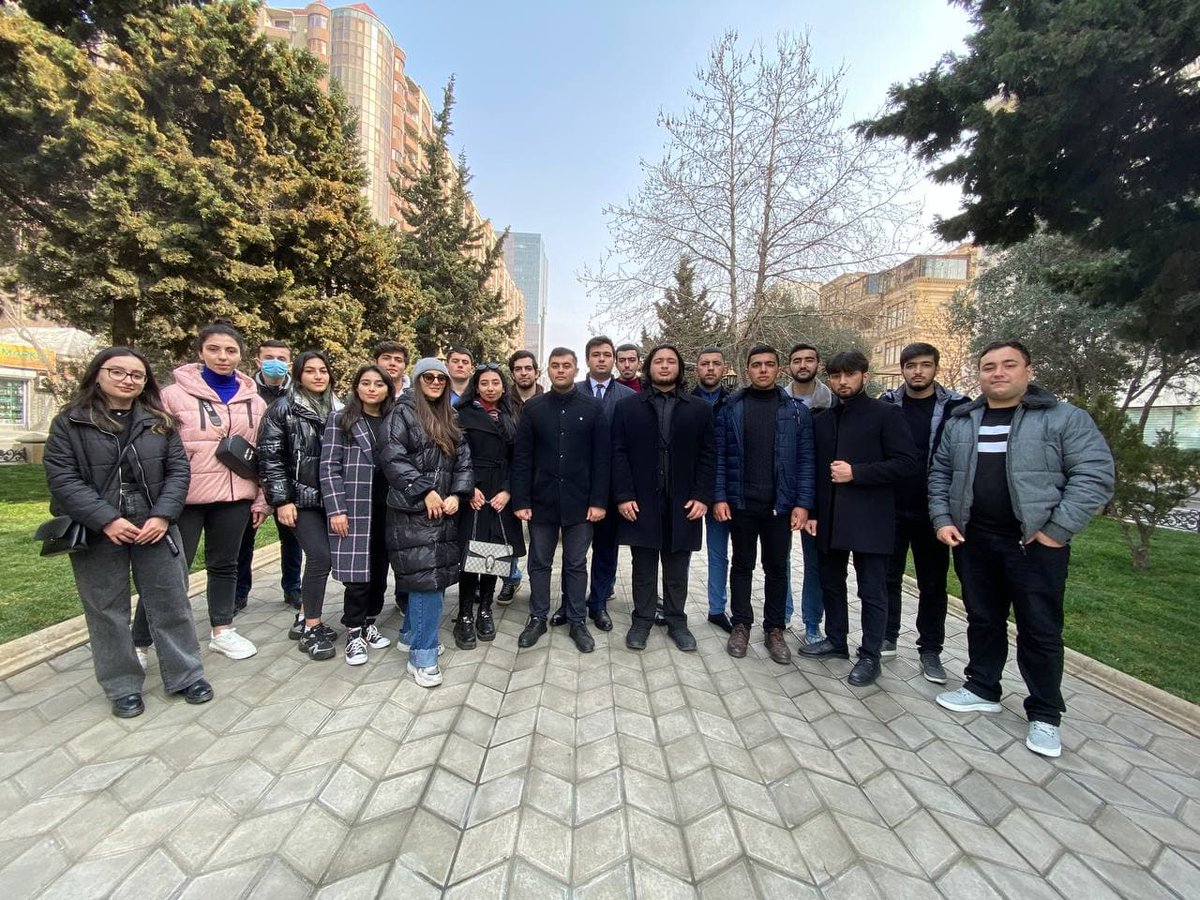 26.02.2022 tarixində Azərbaycan Dövlət İqtisad Universiteti Tələbə Gənclər Təşkilatının idarə heyəti üzvləri və aktiv tələbələri Xocalı faciəsinin 30-cu ildönümü ilə əlaqədar "Ana Harayı" abidəsini ziyarət edib.
#khojaly30 #justiceforkhojaly #unectgt #atgti