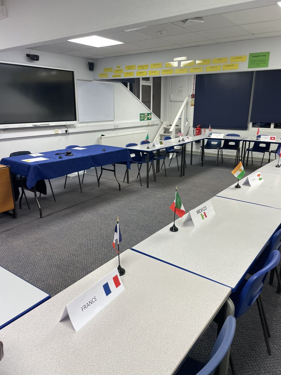 FelstedMUN's tweet photo. Venues all up and ready for #felstedMUN https://t.co/9VCjz1zNlc