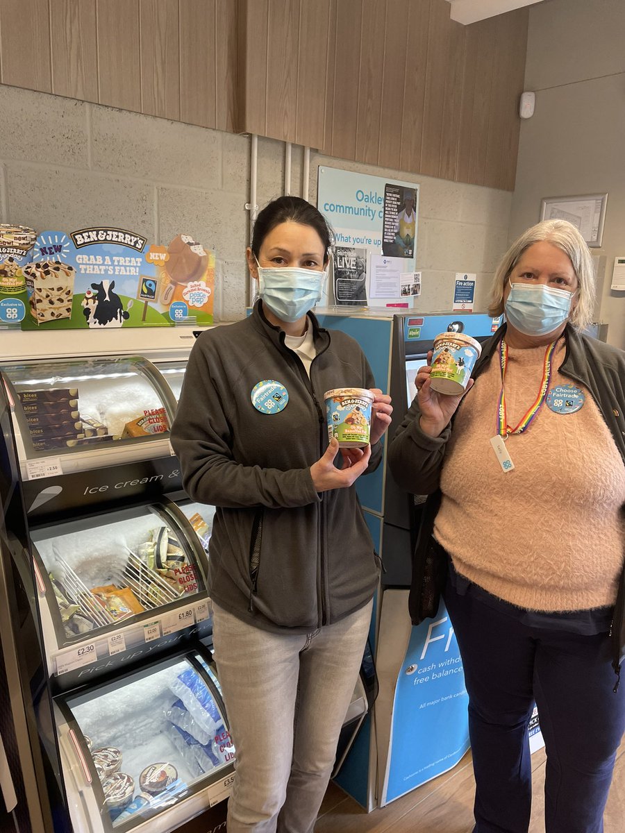CHLM21's tweet image. #JoinInLiveLocal #CoopOakley talking about the importance of #Fairtrade &amp;amp; @coopuk commitments #CooperatingForAFairerWorld. We had a visit from @SpotlightUK1 who came to see the community &amp;amp; see our new exclusive Fairtrade @benandjerrysUK Ice-cream #OhMyBanoffeePie 

#ItsWhatWeDo