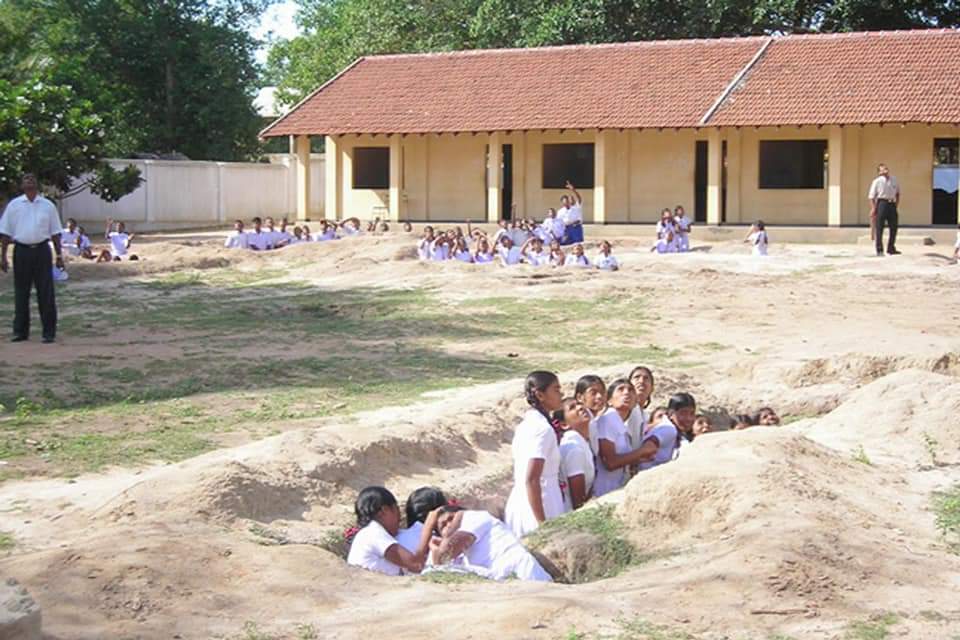 melvinroyce's tweet photo. TBP, in 2009 students in Wanni were sheltered in bunkers for to save thier life from Ukrainian fighter jets operated in Srilanka. #StandWithUkriane #NoWar https://t.co/5Wp60U56IE
