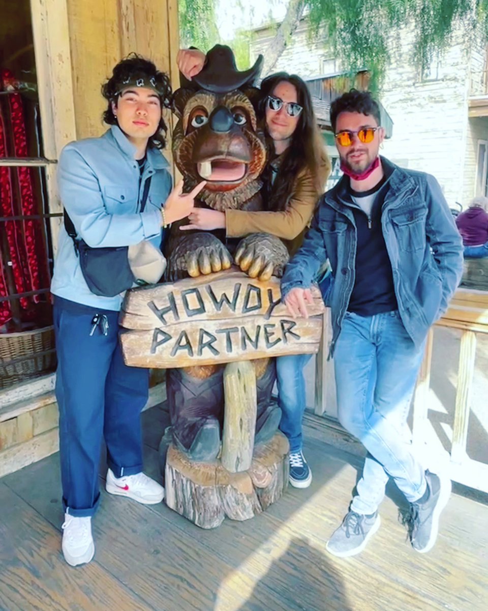 Howdy Partner! We perform at <a href="/skybartucson/">Sky Bar</a> tonight at 9 PM! See y’all there!