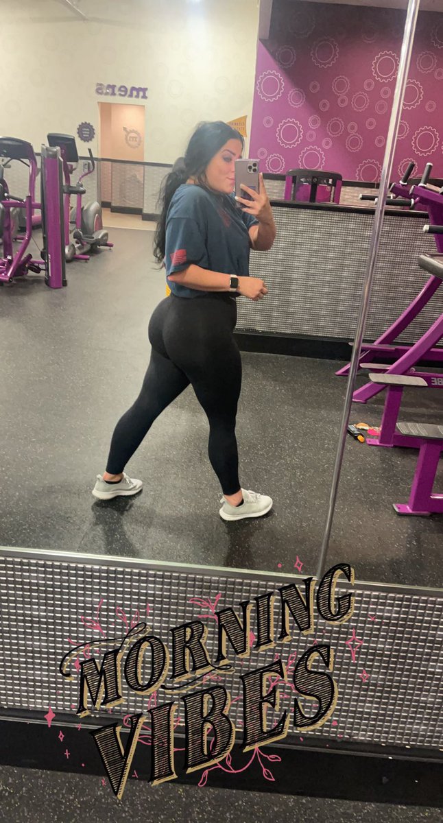 𝙰𝚜𝚑★ (@ashleejones64) on Twitter photo 