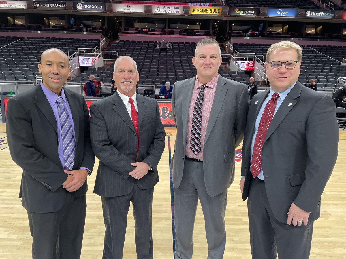 Watching the 3a Ihsaa girls basketball game. Great officials  . Jimmy Arnett wins the official of the year award… so deserving … to know jimmy is to  love him